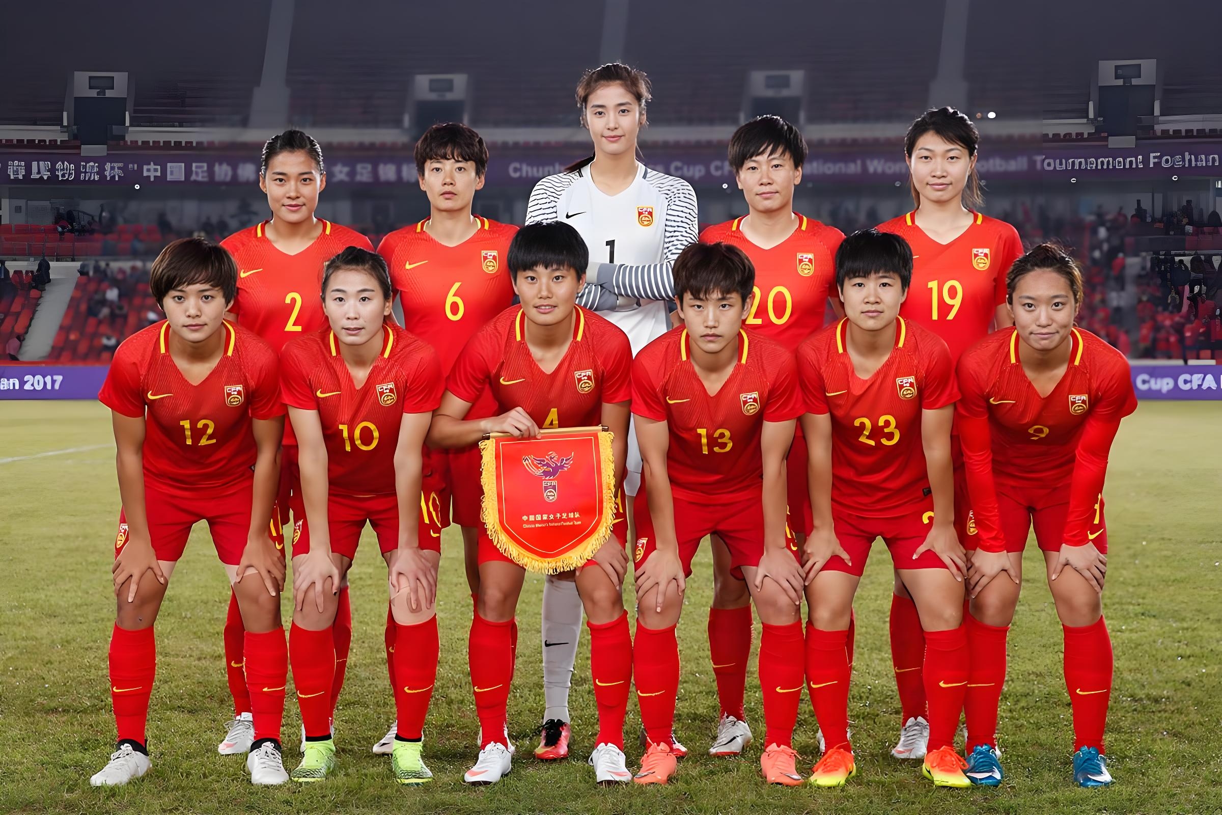 绝地奋斗，女足队员亮剑世界舞台的简单介绍