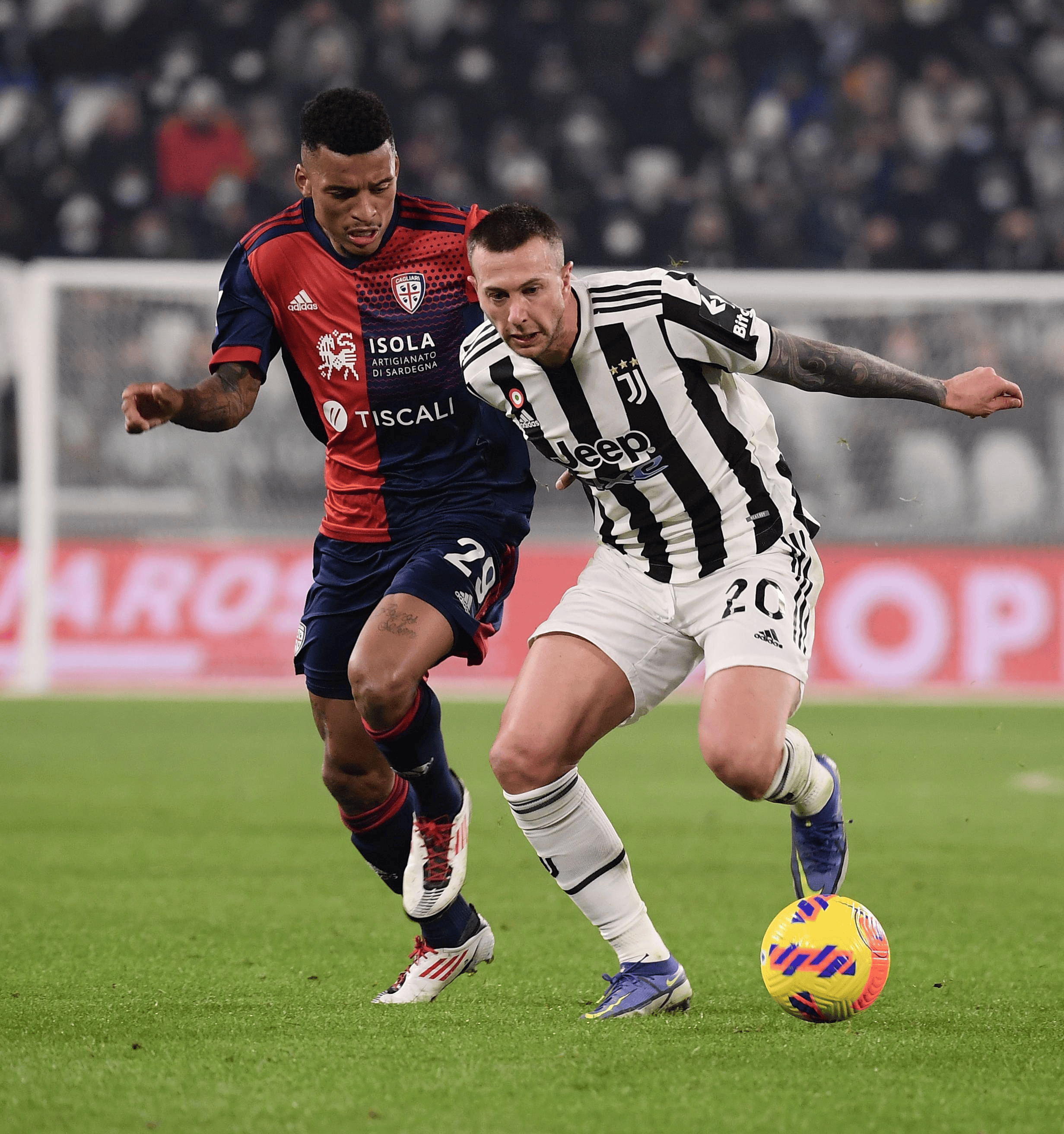 包含即时：尤文图斯大获胜仗，晋级半决赛！的词条