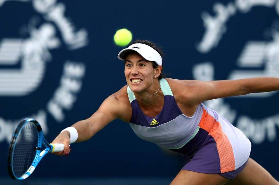  穆古鲁扎在日本队比赛中出色防守，问鼎冠军引发热议！